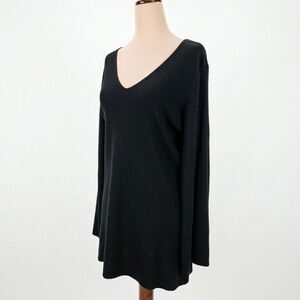Chico’s Smooth & Soft Black V-Neck Sweater Size Large - Excellent Condition!
